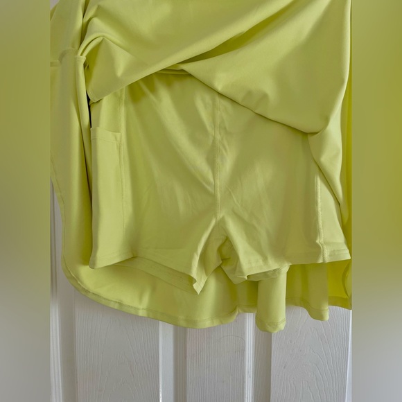 Yellow Fabletics Activewear Skirt - Picture 3 of 4